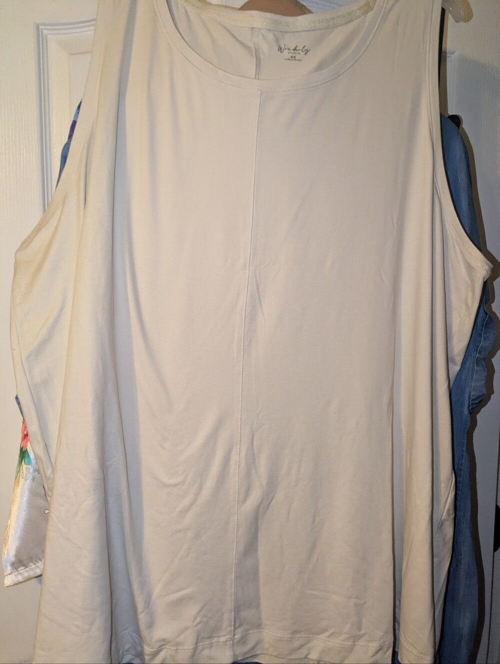 Wonderly Size 4x  Cream Scoop Neck Sleeveless Tank